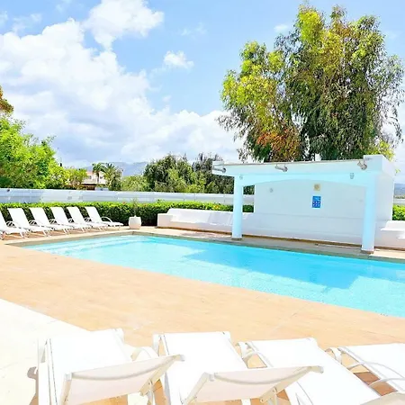 Villa Cecilia Coral *