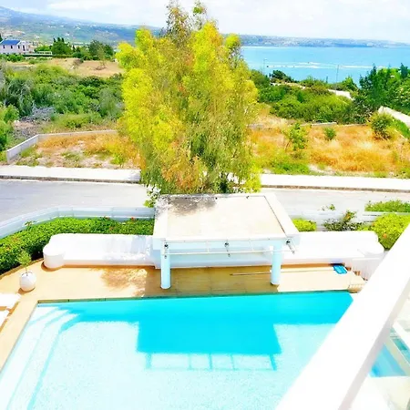 Cecilia Coral Villa Coral Bay